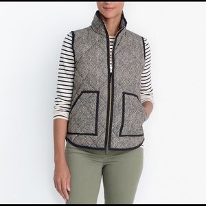Printed quilted puffer vest